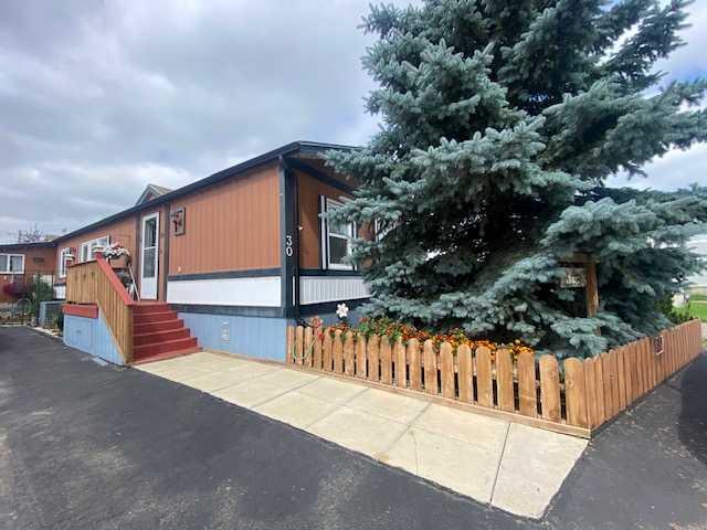 30 Lake Stafford Crescent E, A2244223, Alberta,