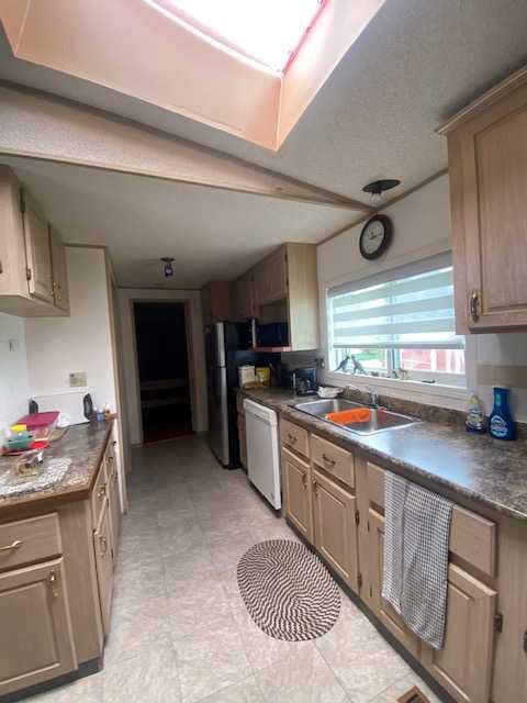 Fifth View of 30 Lake Stafford Crescent E, North End, Brooks, Alberta, T1R 0P5
