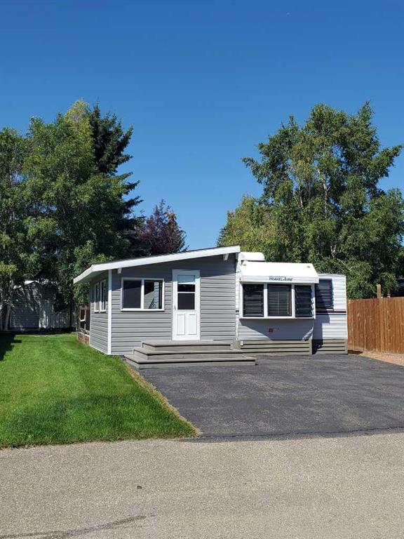 23 Points West Resort  , A2244227, Alberta,