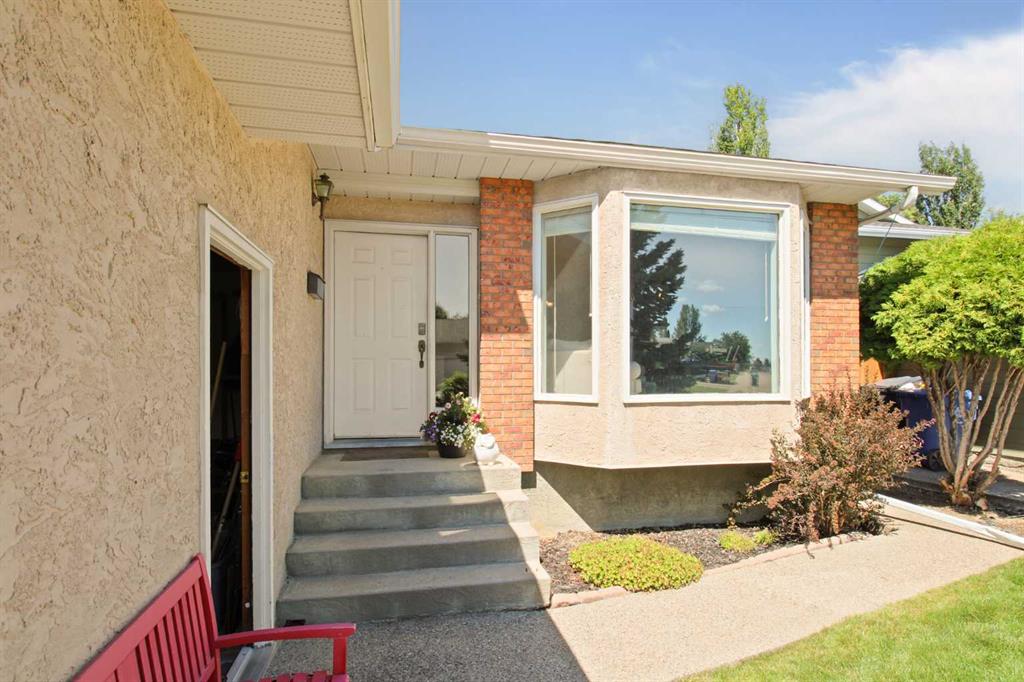 Third View of 66 Edgewood Crescent W, Ridgewood, Lethbridge, Alberta, T1K 5Z4
