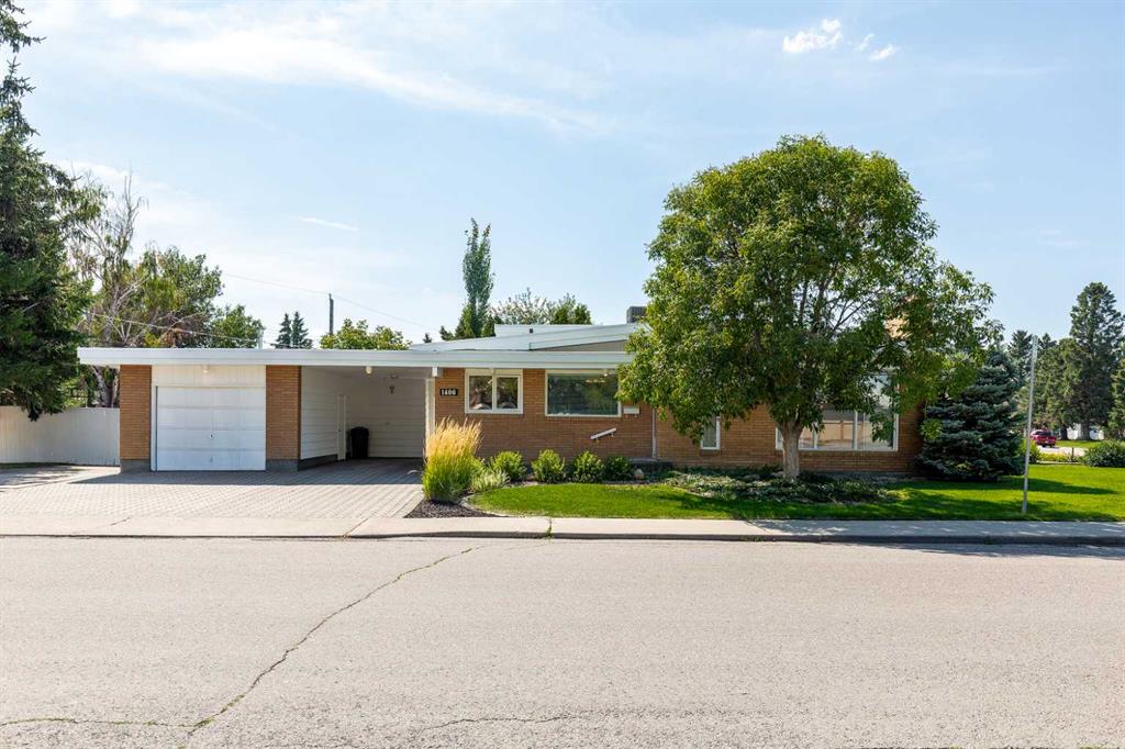 1406 26 Street S, A2244258, Alberta,