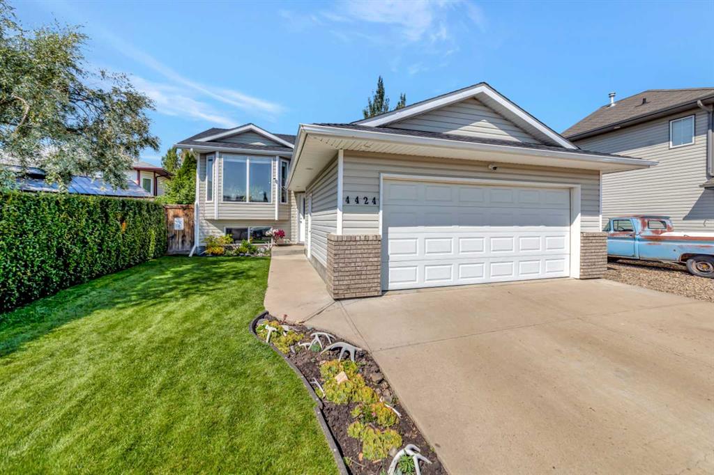 4424 26A Street , A2244362, Saskatchewan,