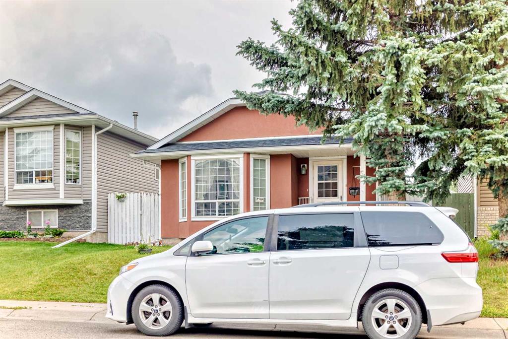 Third View of 51 Martinwood Road NE, Martindale, Calgary, Alberta, T3J 3G7