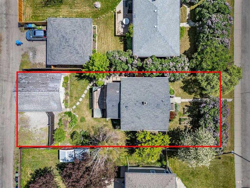 Fourth View of 8320 34 Avenue NW, Bowness, Calgary, Alberta, T3B1R2