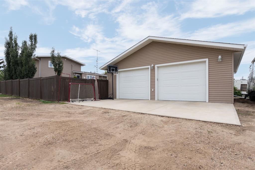 Fifth View of 5104 51 Avenue , Holden, Holden, Alberta, T0B 2C0