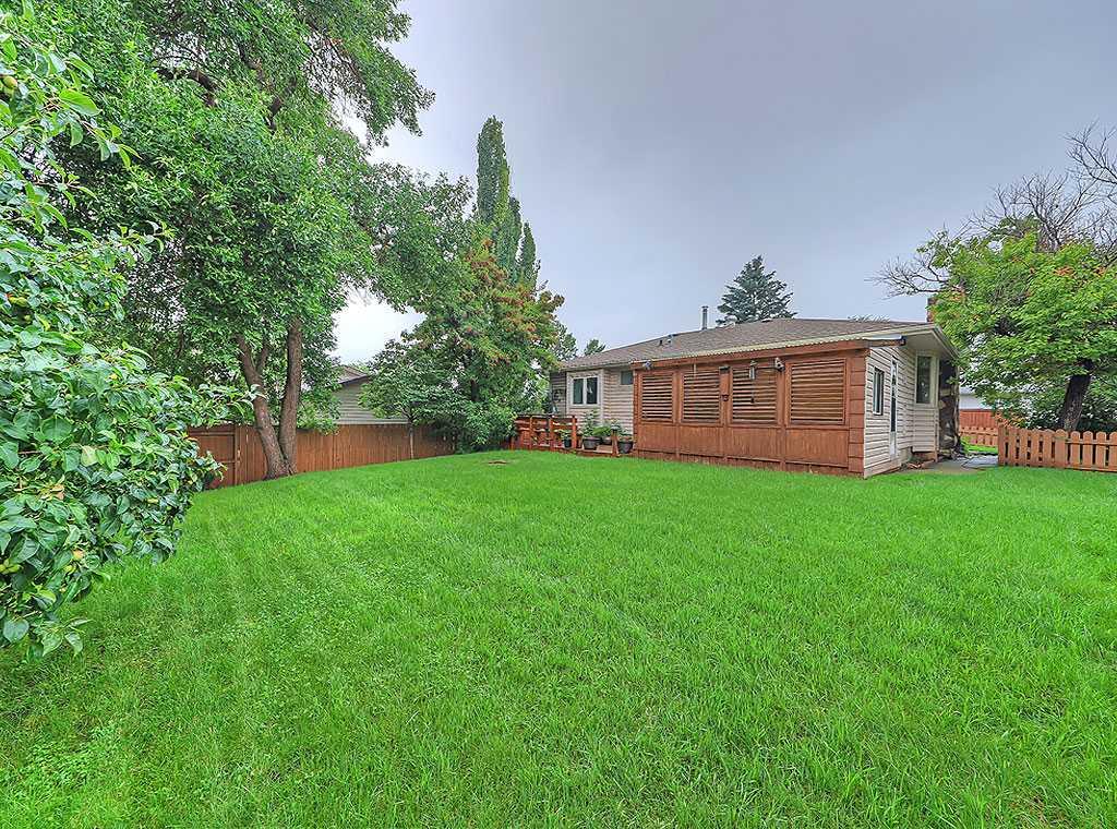 Third View of 335 Lynnover Place SE, Ogden, Calgary, Alberta, T2C 1L6