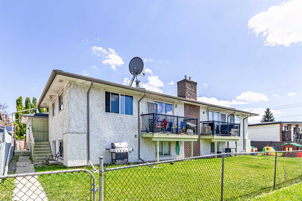 1-6, 8 Huntley Close NE, A2244388, Alberta,