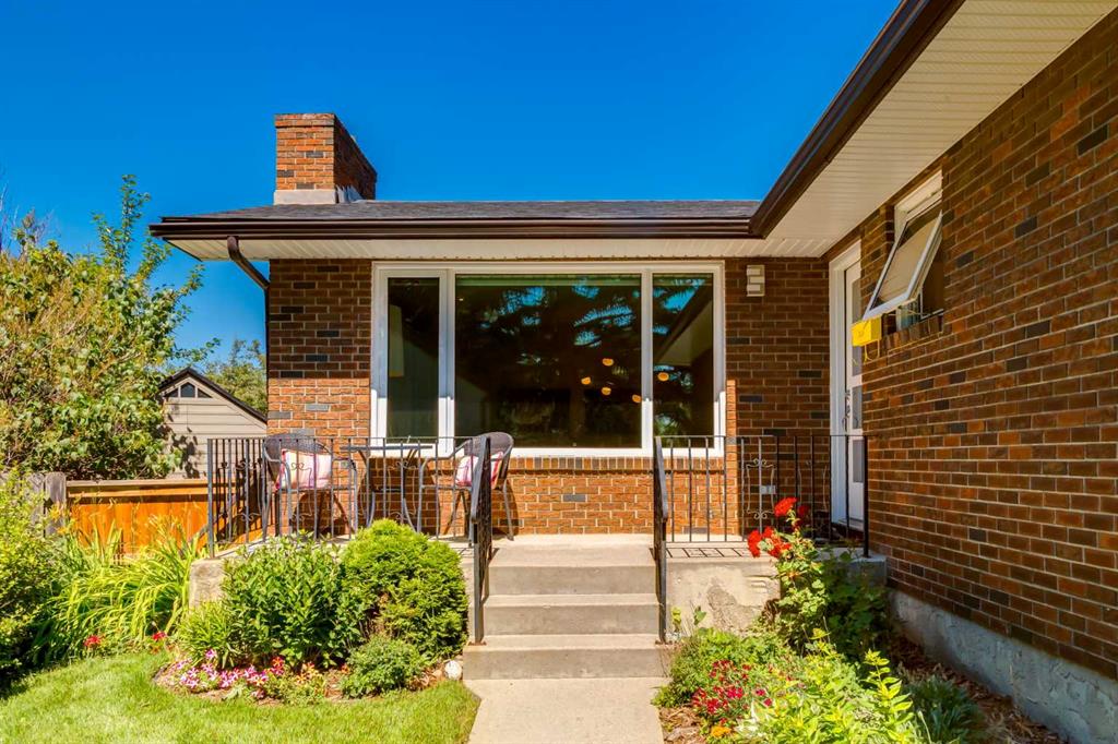 Third View of 31 Silverstone Bay NW, Silver Springs, Calgary, Alberta, T3B 4Y8