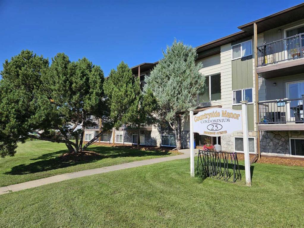 206, 25 Robinson Avenue , A2244463, Alberta,