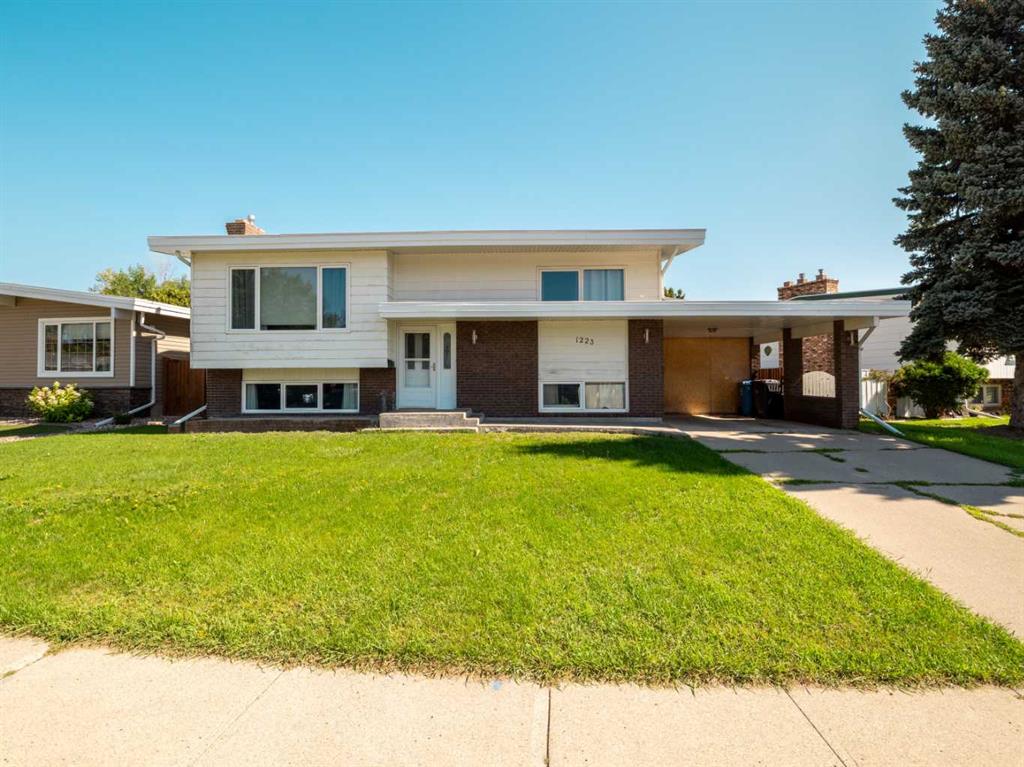 1223 St. Catherine Road N, A2244503, Alberta,
