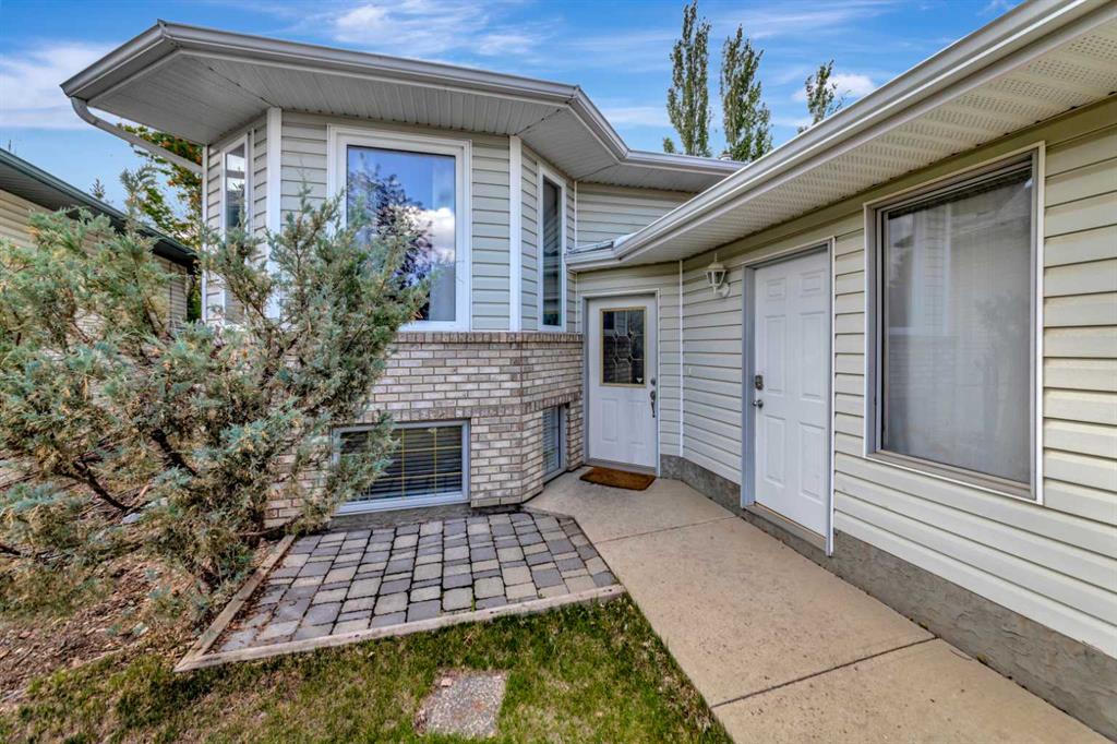 Fourth View of 4028 60 Avenue , Southridge, Lloydminster, Alberta, T9V 2S2