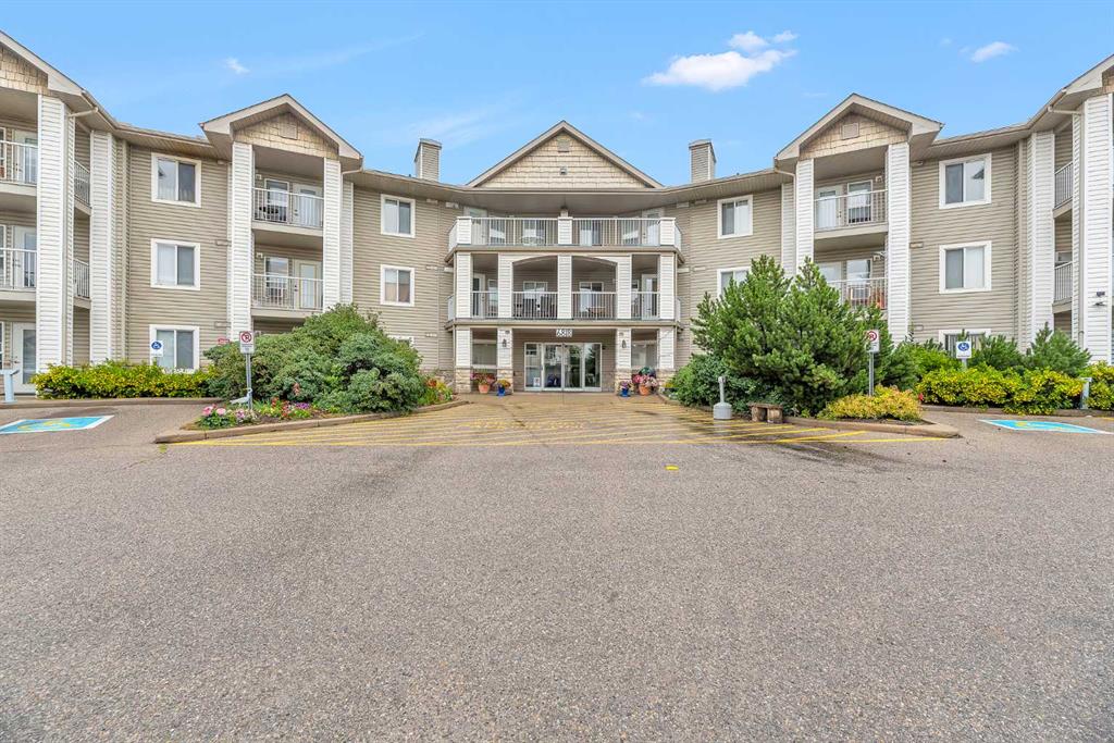 Second View of 3340, 6818 Pinecliff Grove NE, Pineridge, Calgary, Alberta, T1Y7L2