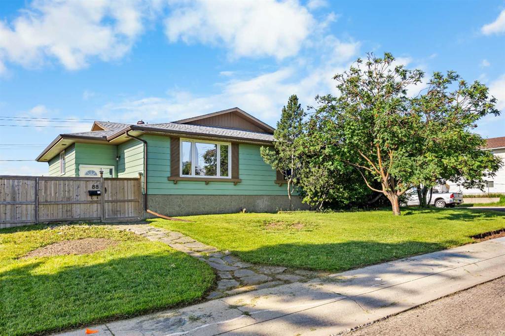 88 Huntwick Way NE, A2244547, Alberta,