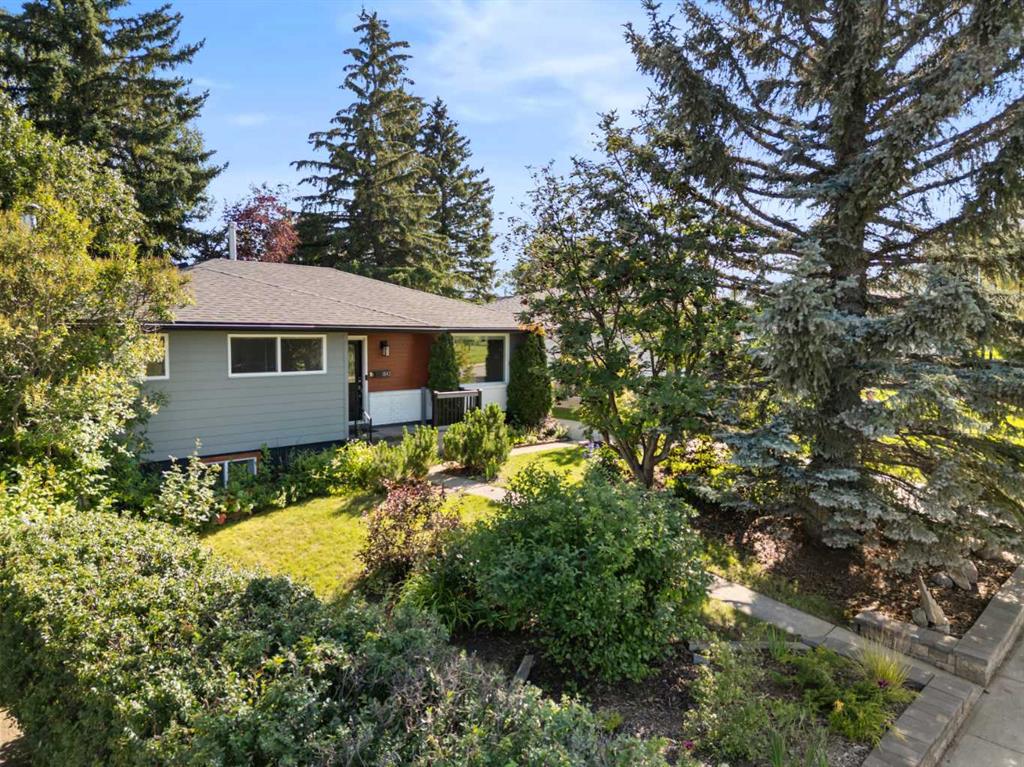 3043 Oakmoor Drive SW, A2244569, Alberta,