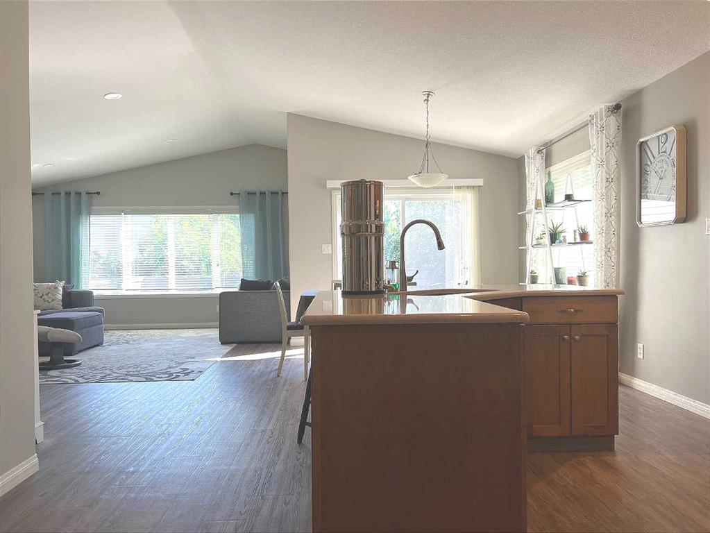 Fifth View of 91 Coalbanks Gate W, Copperwood, Lethbridge, Alberta, T1J 2X4