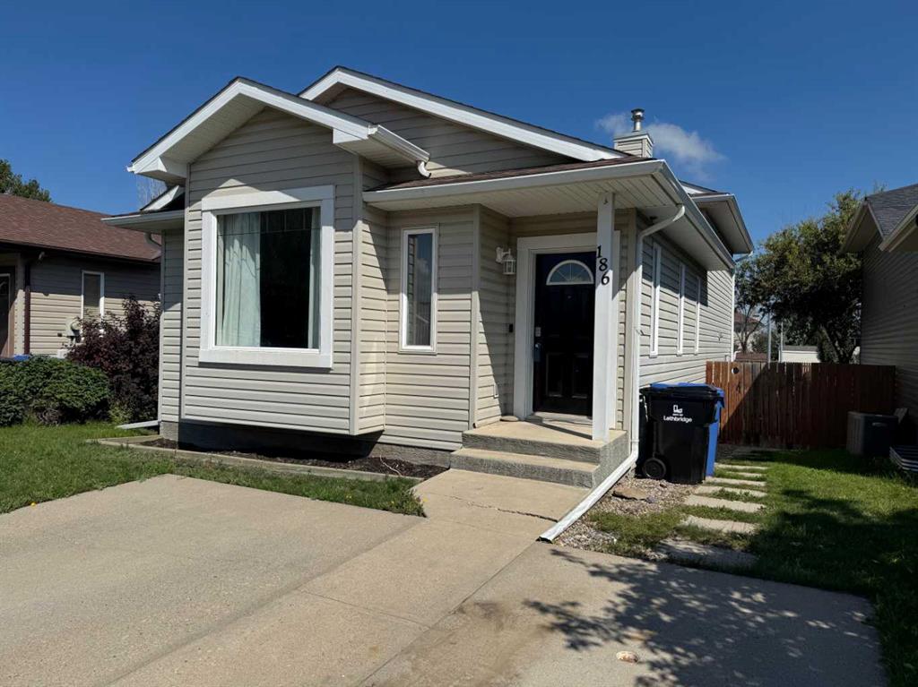 186 Peigan Court W, A2244666, Alberta,