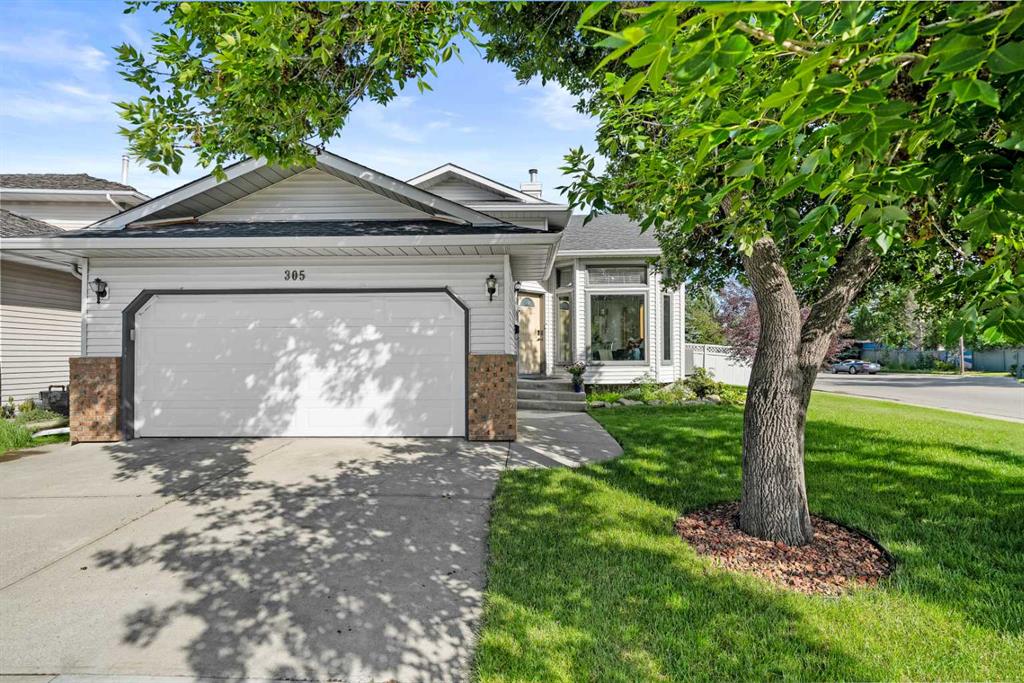 305 Douglasbank Court SE, A2244720, Alberta,