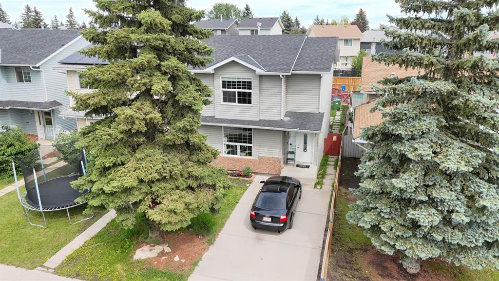 Third View of 136 Martindale Drive NE, Martindale, Calgary, Alberta, T3J 3G5