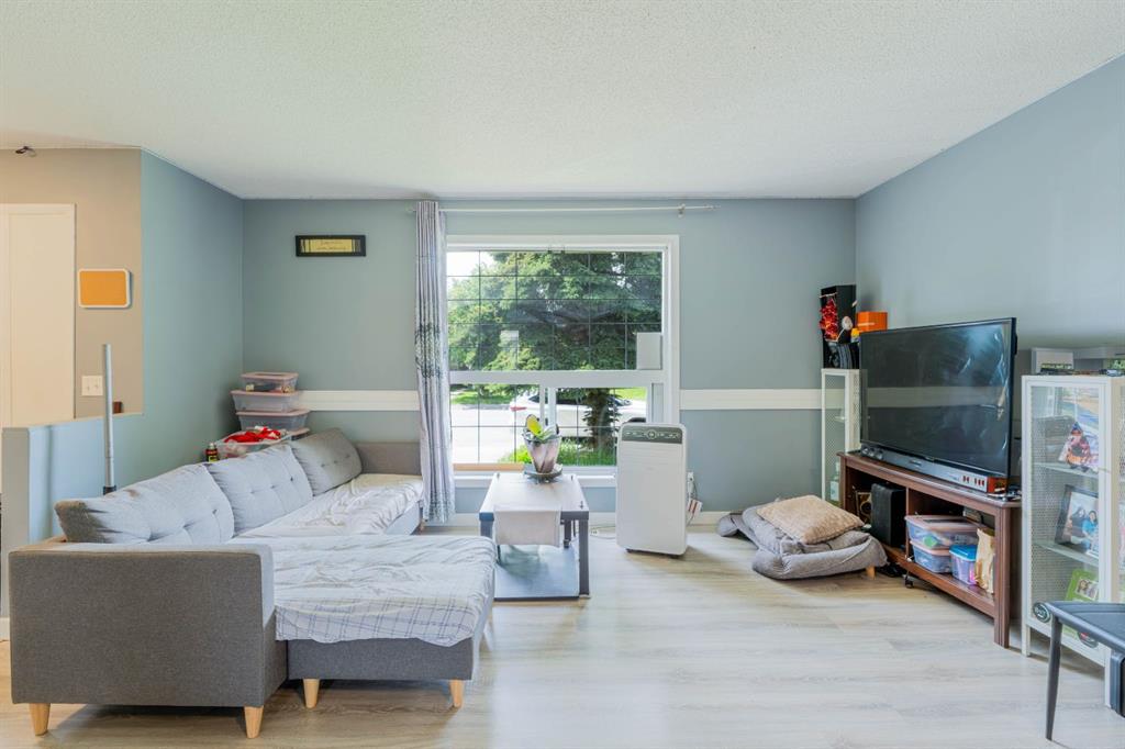 Fifth View of 136 Martindale Drive NE, Martindale, Calgary, Alberta, T3J 3G5
