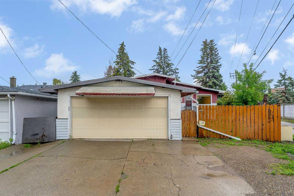 Fifth View of 3740 35 Avenue SW, Rutland Park, Calgary, Alberta, T3E 1A5