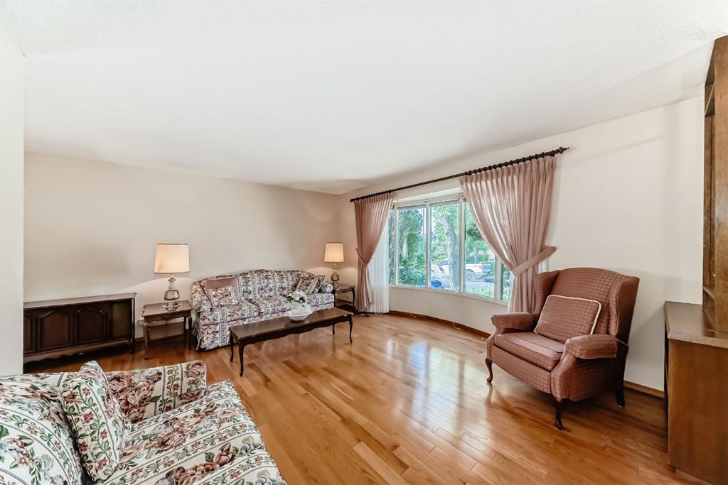 Fourth View of 156 Whiteview Close NE, Whitehorn, Calgary, Alberta, T1Y1R2