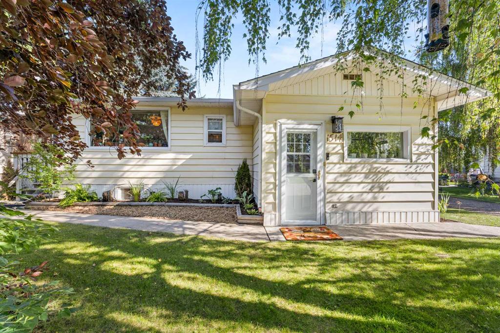 1514 22 Avenue , A2244901, Alberta,