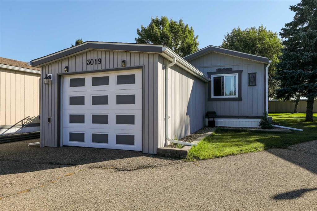 3019 31 Street S, A2244912, Alberta,