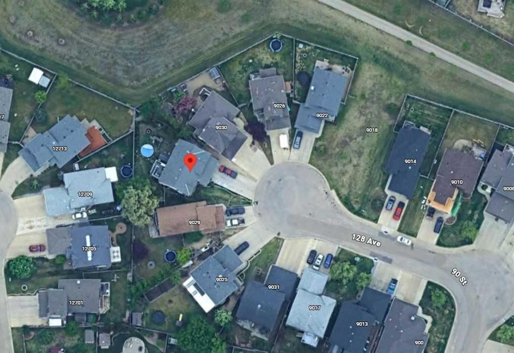 Fifth View of 9033 128 Avenue , Crystal Lake Estates, Grande Prairie, Alberta, T8X8C7