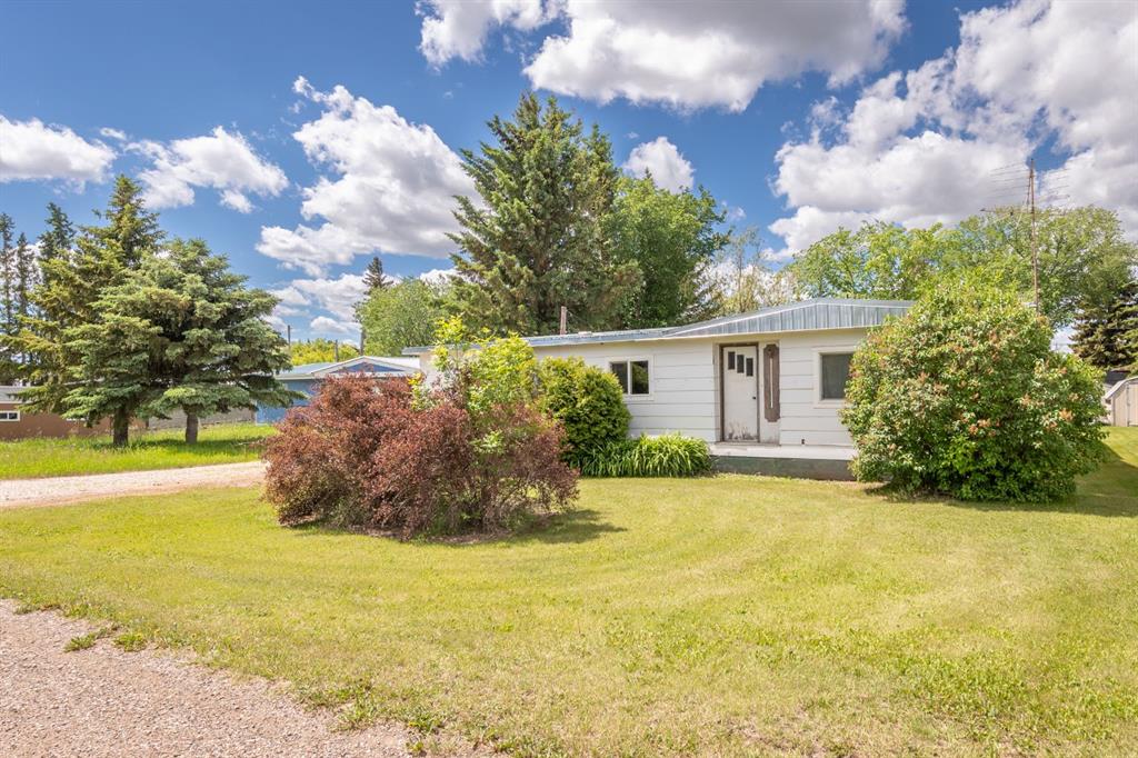 22 Hawkes Street  , A2244937, Saskatchewan,