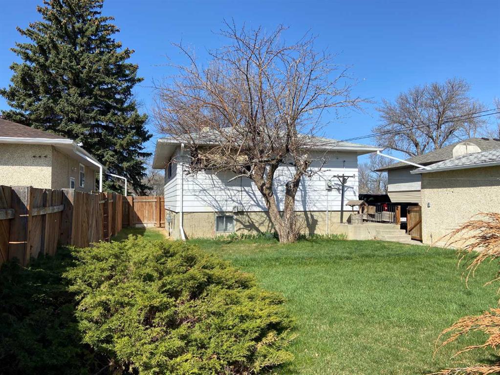 Fourth View of 629 Stafford Drive N, Senator Buchanan, Lethbridge, Alberta, T1H 2B3