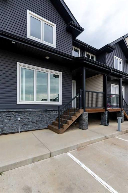 Second View of 103, 4202 37 Street , Larsen Grove, Lloydminster, Saskatchewan, S9V 2K4