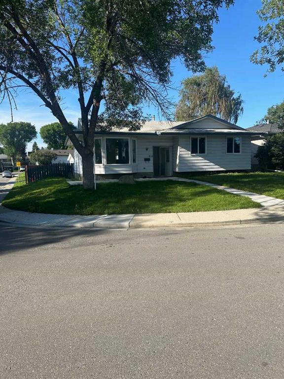 626 Rundleside Drive , A2245032, Alberta,
