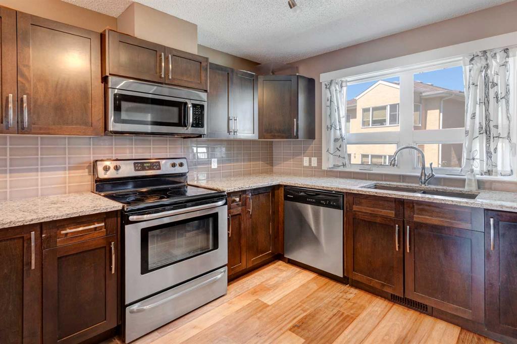 Fifth View of 336 Covecreek Circle NE, Coventry Hills, Calgary, Alberta, t3k0w6