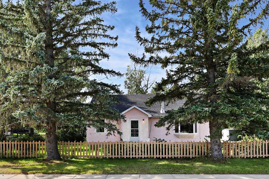 339 3 Street , A2245085, Alberta,