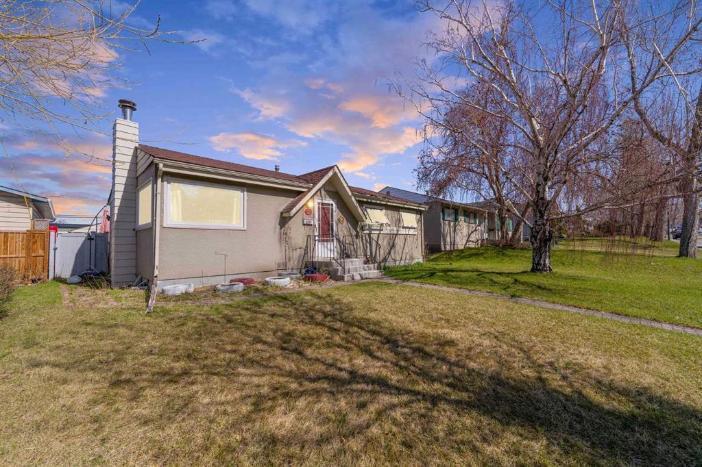 48 Franklin Drive SE, A2245100, Alberta,