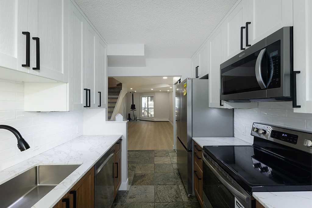 18, 2400 15 Street SW, A2245144, Alberta,