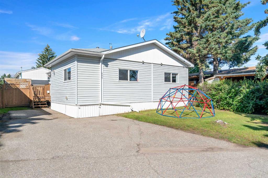 111, 3223 83 Street NW, A2245175, Alberta,