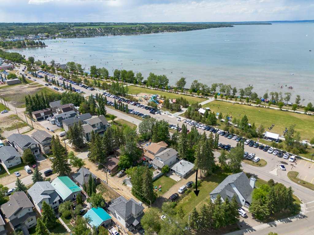 Fourth View of 4003 Lakeshore Drive , Cottage Area, Sylvan Lake, Alberta, T4S 1B9