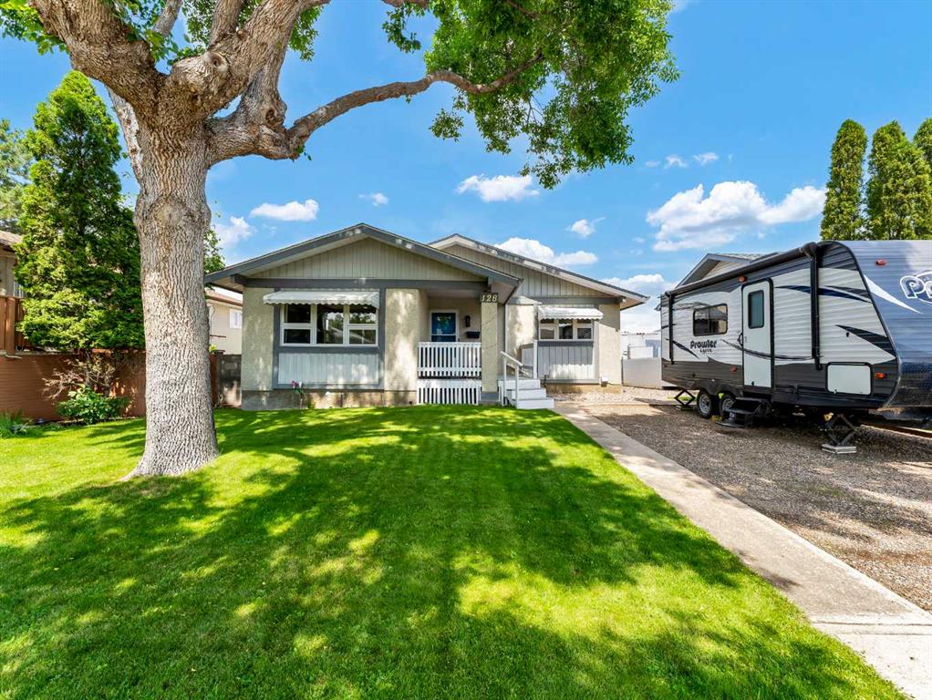 128 Hamilton Court NE, A2245200, Alberta,