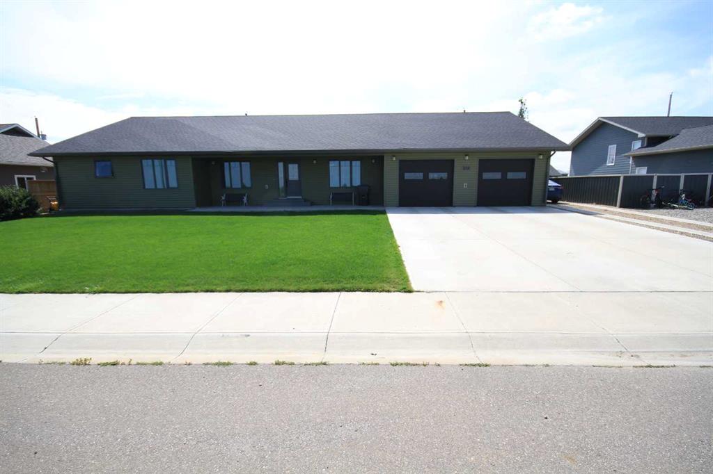 212 3 Street N, A2245248, Alberta,