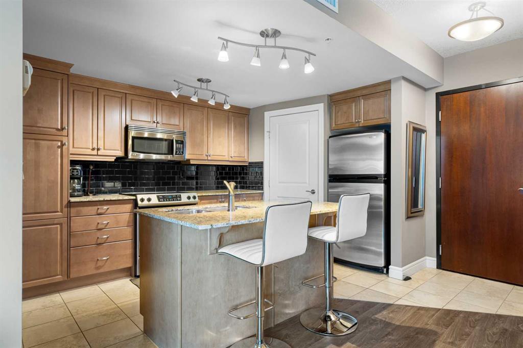 Fifth View of 1601, 910 5 Avenue SW, Downtown Commercial Core, Calgary, Alberta, T2P 0C3