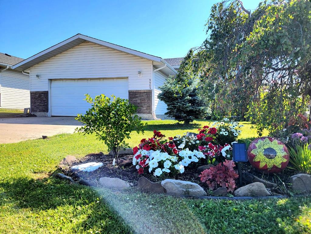 Third View of 9905 104 Street , NONE, Sexsmith, Alberta, T0H3C0