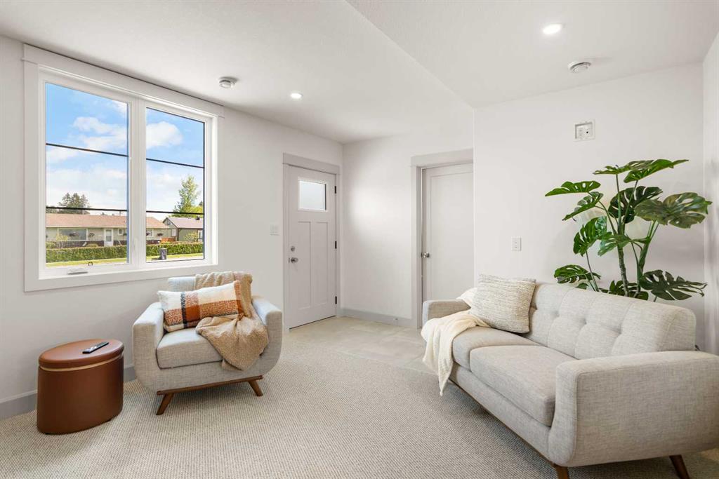 Second View of 1, 5032 48 Street , NONE, Rocky Mountain House, Alberta, T4T 1C1