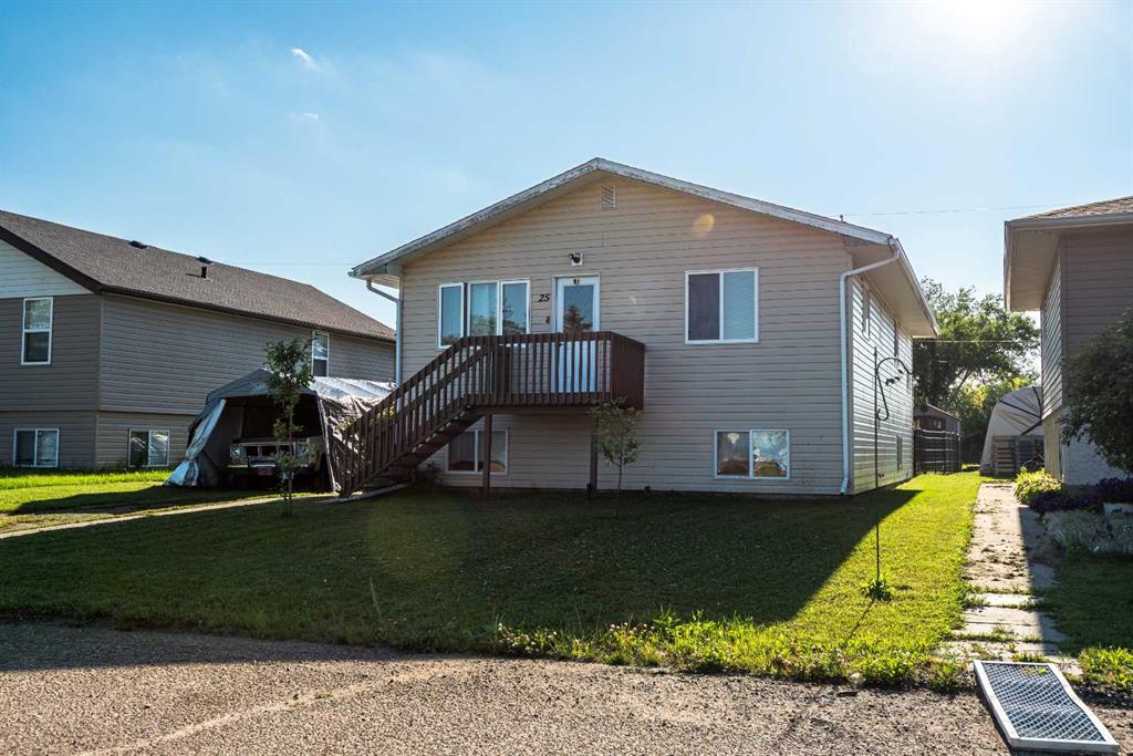 Third View of 25, 320 7 Avenue NE, NONE, Three Hills, Alberta, T0M2A0