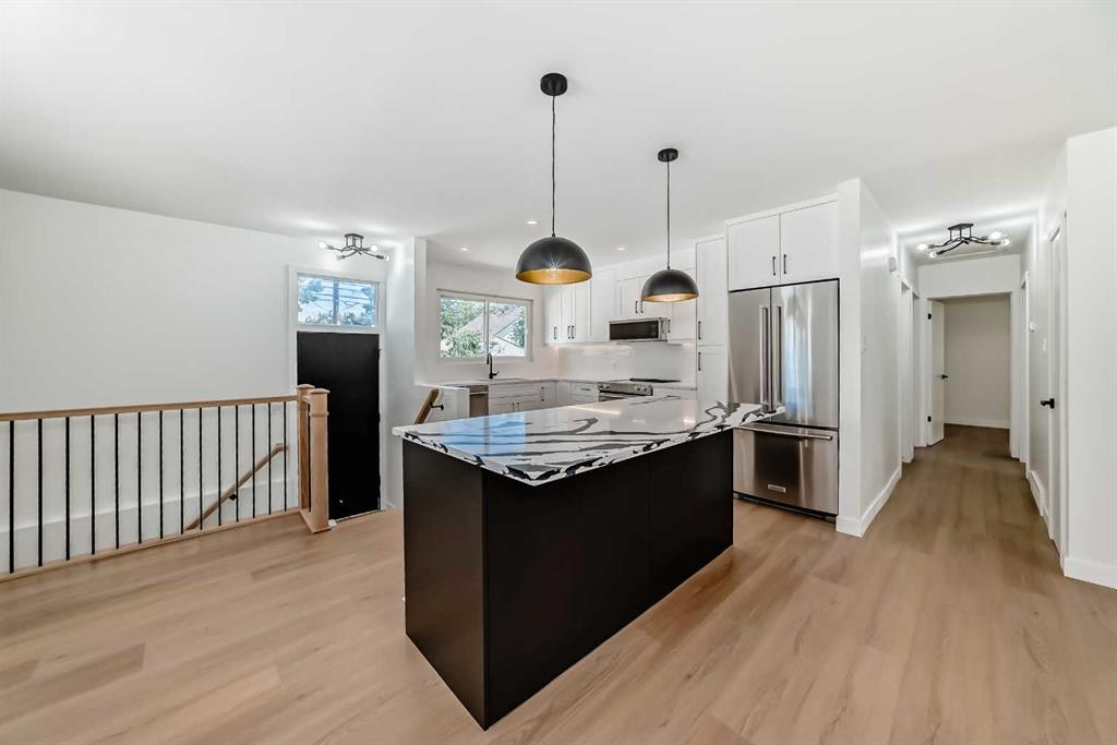 4020 Varsity Drive NW, A2245367, Alberta,