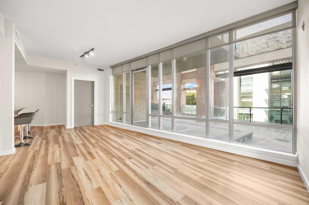 201, 1410 1 Street SE, A2245369, Alberta,