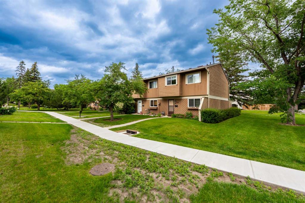 80, 4940 39 Avenue SW, A2245378, Alberta,