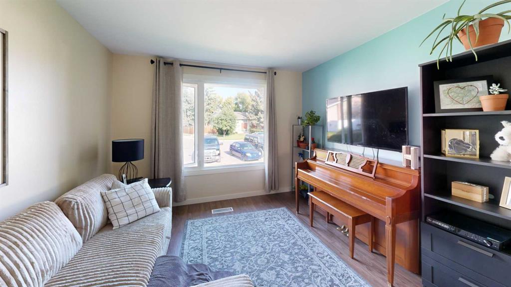 Third View of 507 Mckillop Place N, Majestic Place, Lethbridge, Alberta, T1H 3Y1