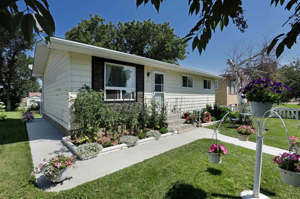 326 3 Ave  , A2245400, Alberta,