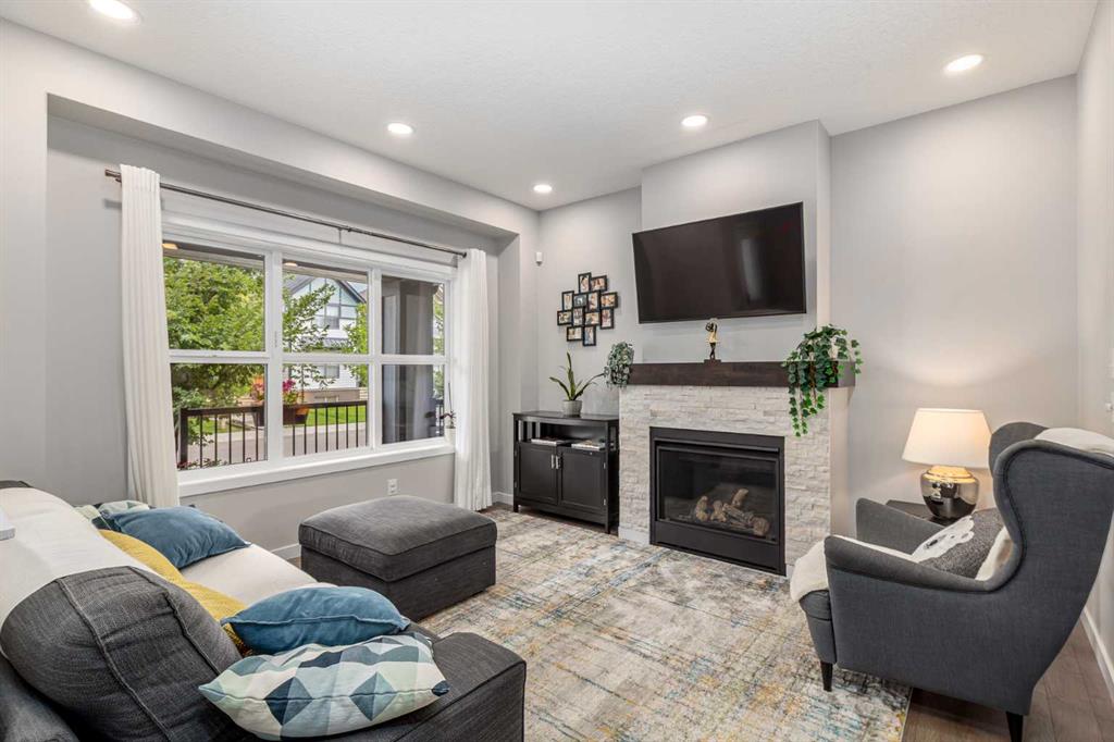 Fifth View of 51 Masters Manor SE, Mahogany, Calgary, Alberta, T3M 2R4